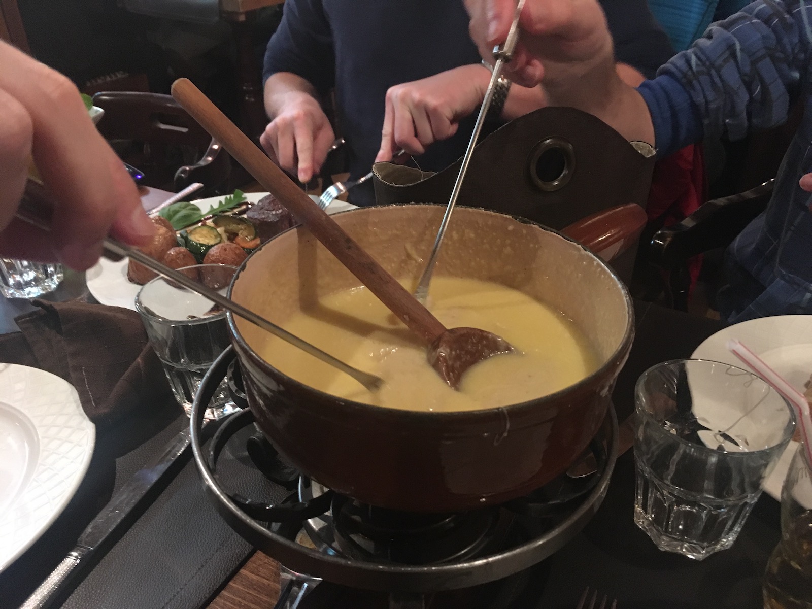 gevolgtrekking uitspraak bureau Recept uit Zwitserland: Kaasfondue - Tips Op Reis