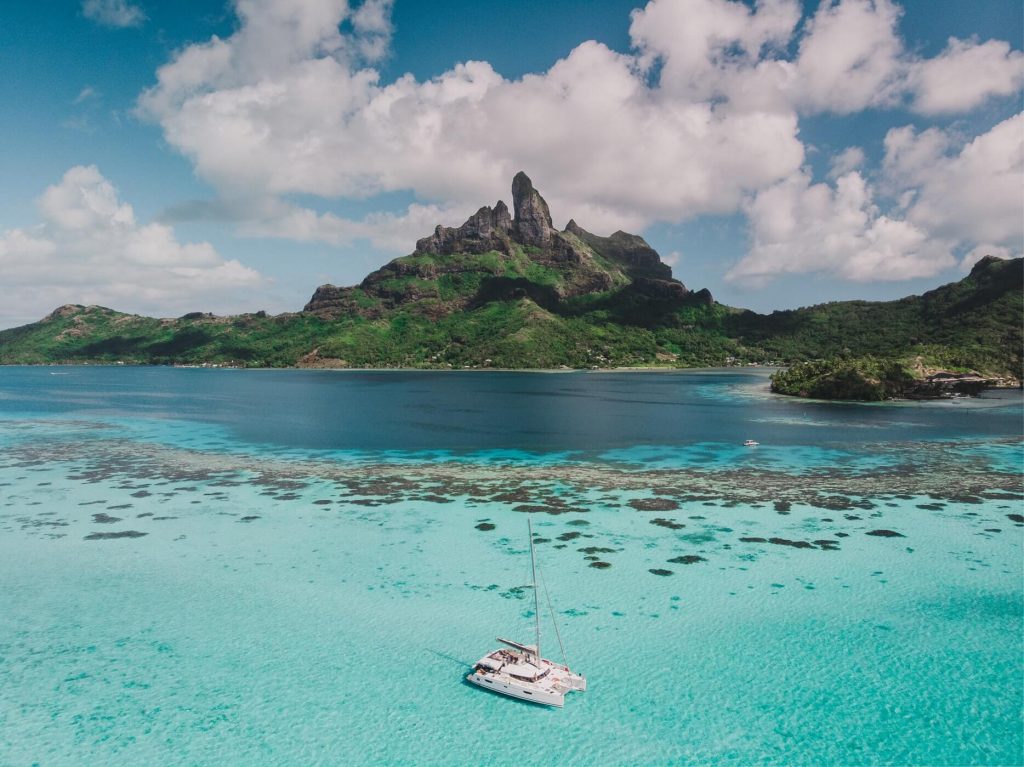 Bora Bora - Photo by Dave Shaw on Unsplash