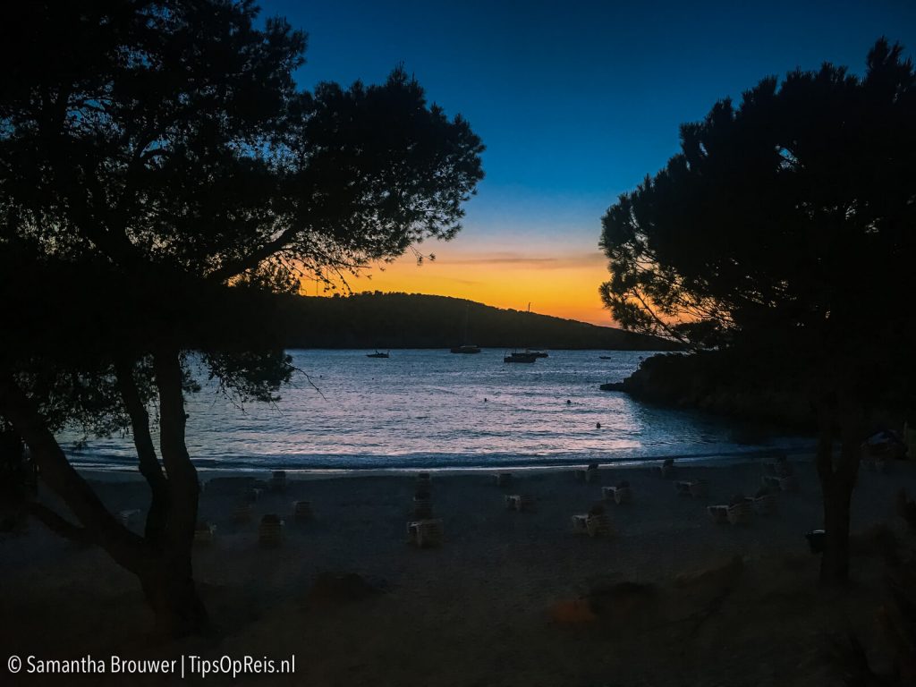 Portinatx - Zonsondergang baai