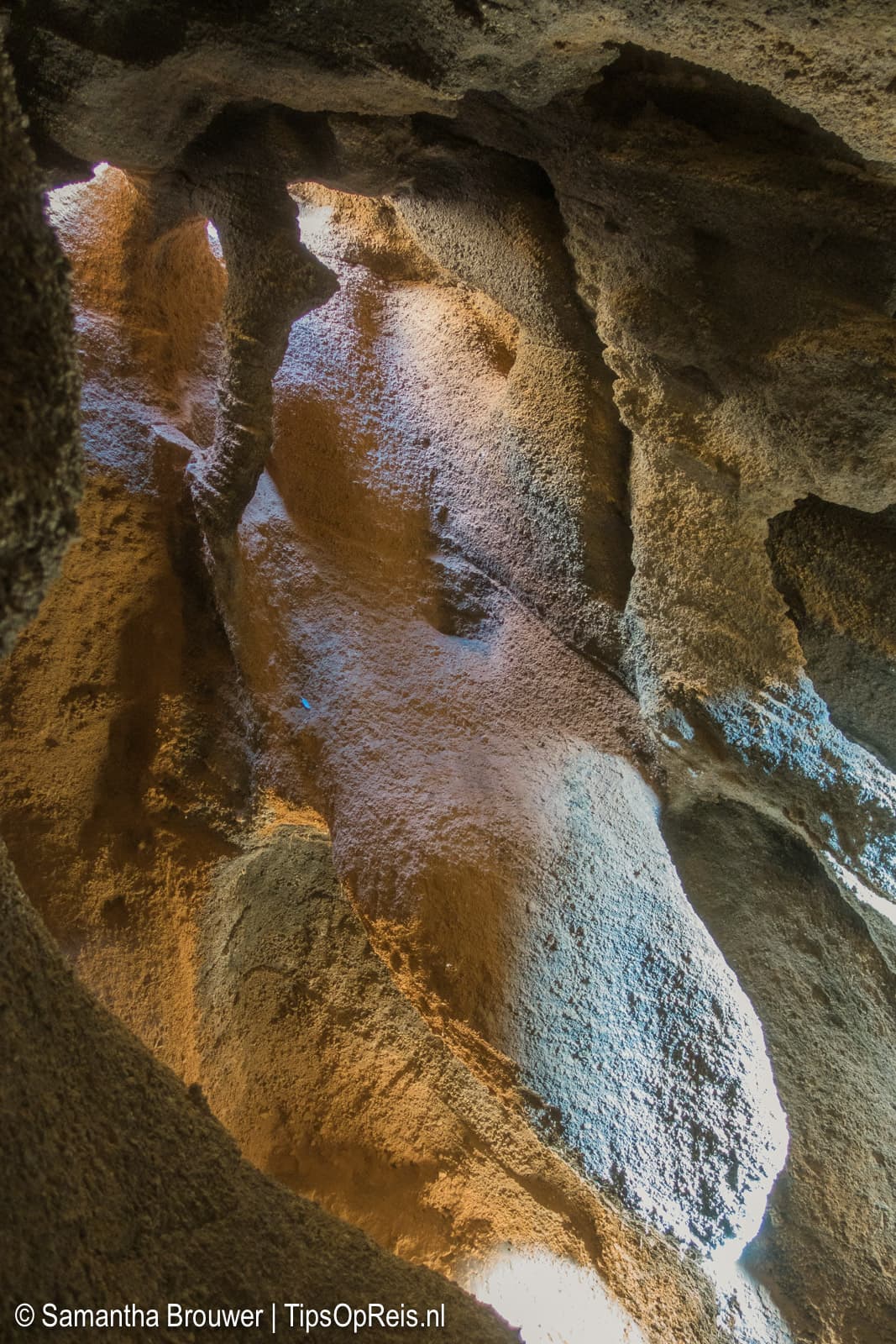 Lava caves - grot rechts