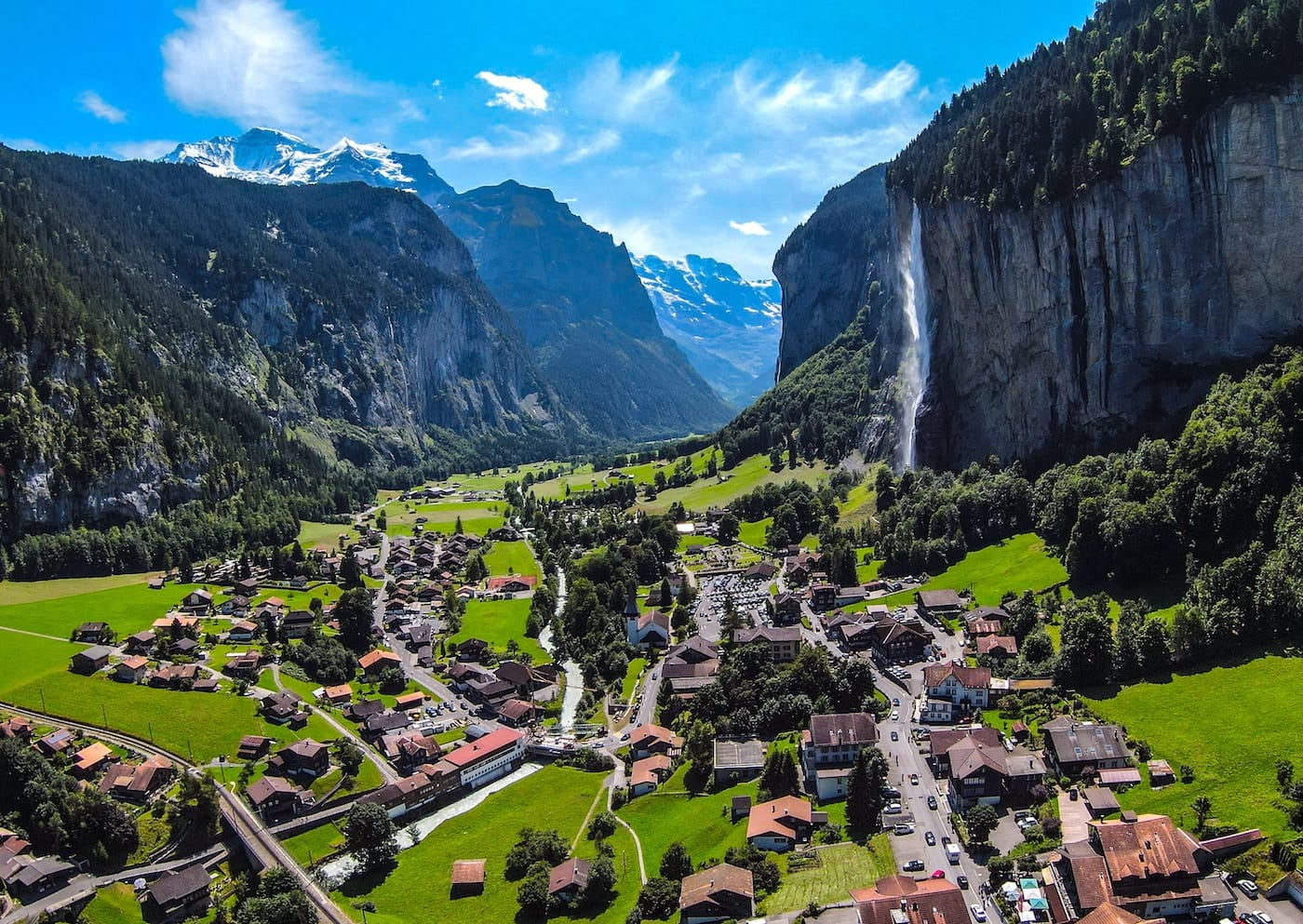 Gratis doen in Zwitserland: bezoek de Staubbachwaterval in Lauterbrunnen