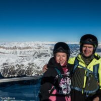 Reisverslag: op wintersport naar Val Gardena, Italië Samantha en Peter op de Marmolada