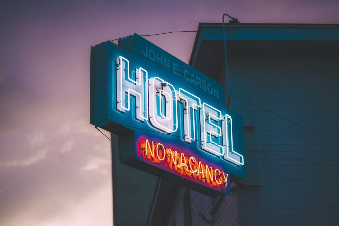 Overboekingen - hoe ga je daarmee om? | Photo by KEEM IBARRA on Unsplash