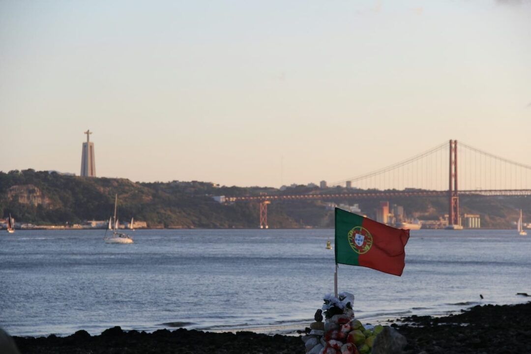 Feestdagen in Portugal - Photo by Francisco de Frias on Unsplash