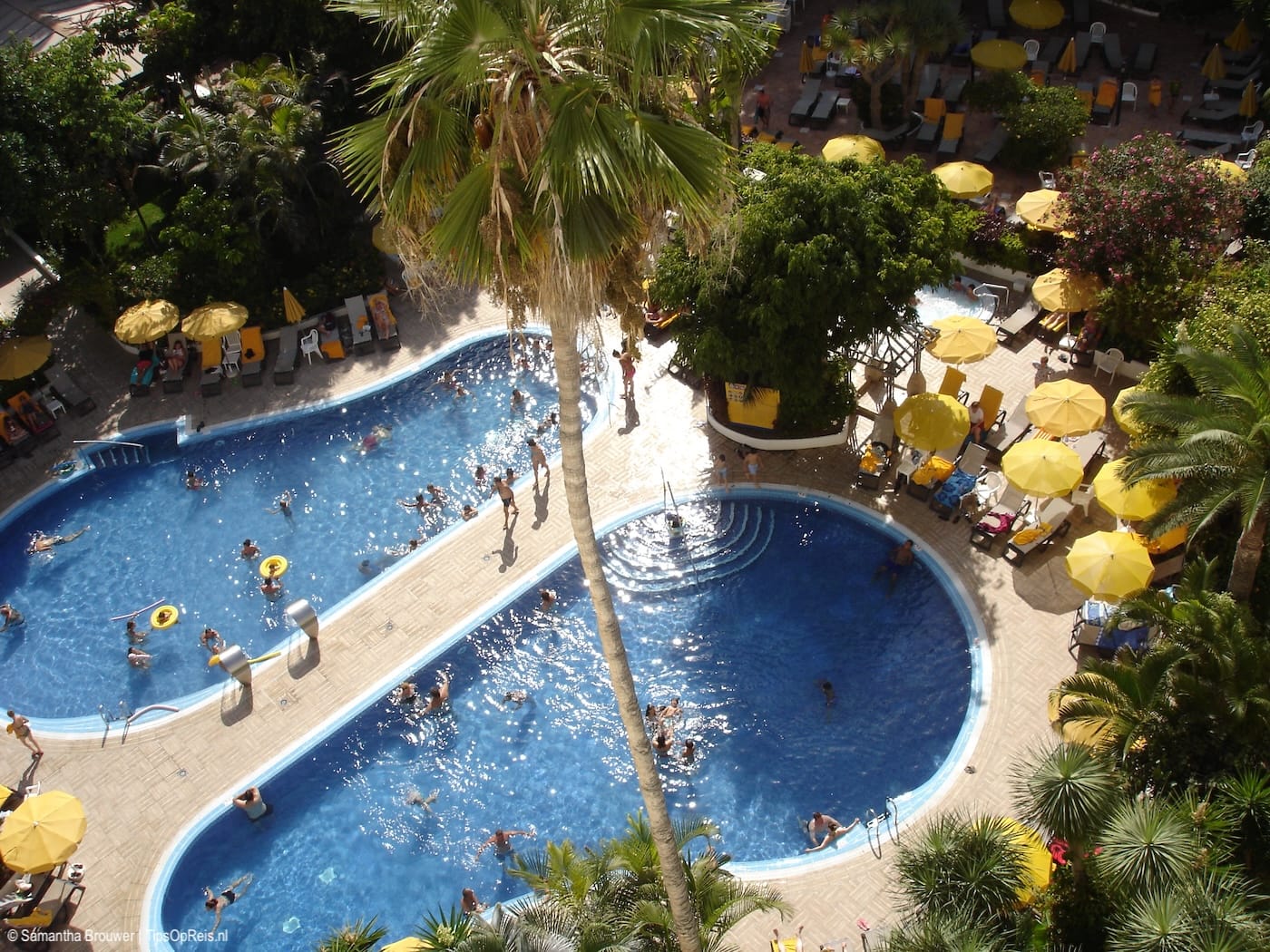Het zwembad van H10 Hotel Tenerife Playa