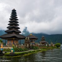 Reis naar Bali voorbereiden: dit regel je thuis al Pura Ulun Danu Bratan, Bali