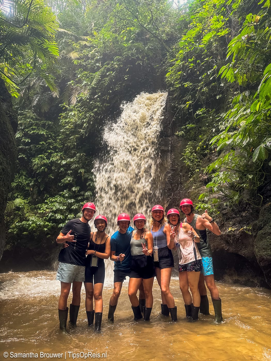 Met z'n allen in het water tijdens de quad tour