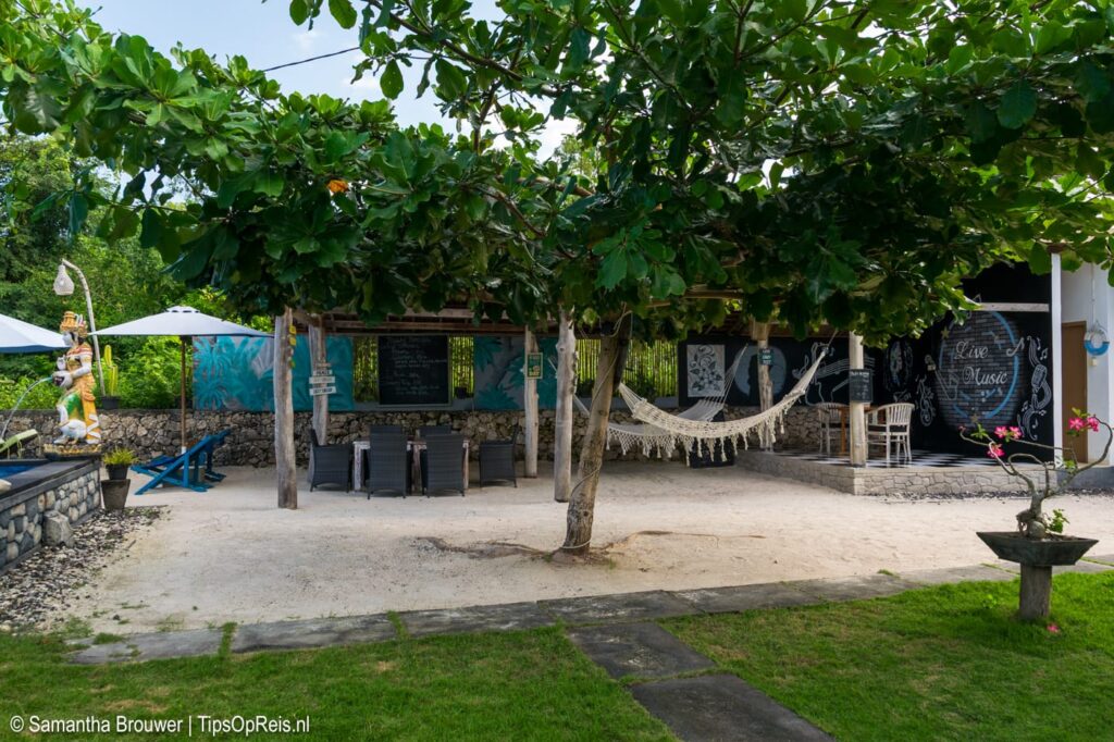 Three Island Bar, Nusa Ceningan