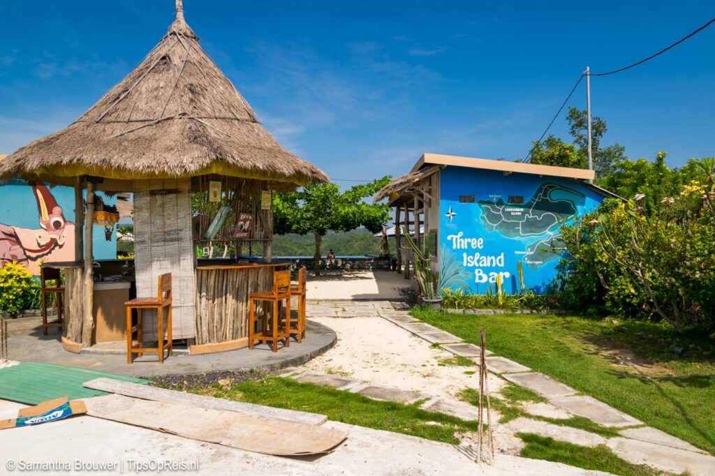 Three Island Bar, Nusa Ceningan