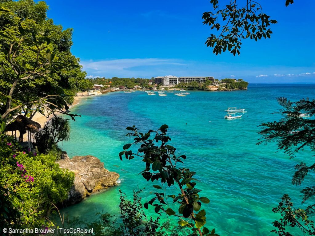 Uitzicht over Tamarind Beach