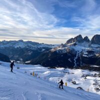 Leren skiën als volwassene: tips voor je eerste wintersport Leren skiën als volwassene
