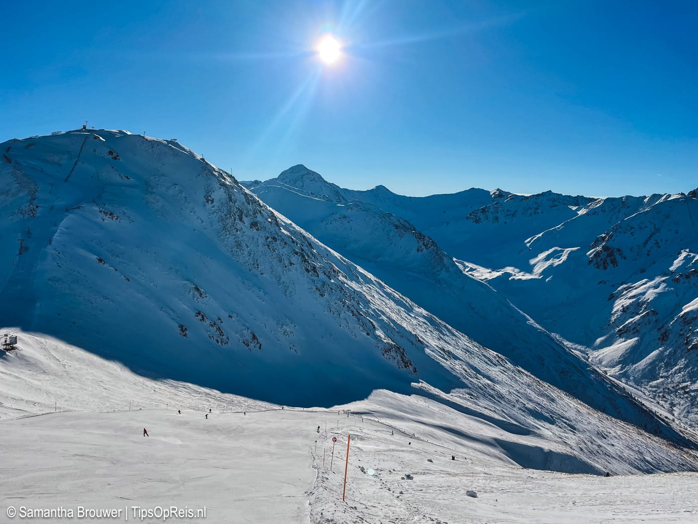 Uitzicht over skigebied Nauders vanaf de  Tscheyeck lift